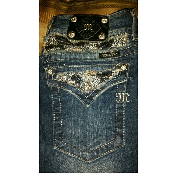 SOLD - Picture 2 of 3