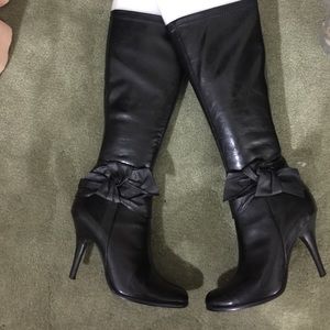 Women's Steve Madden black leather boots 7 1/2