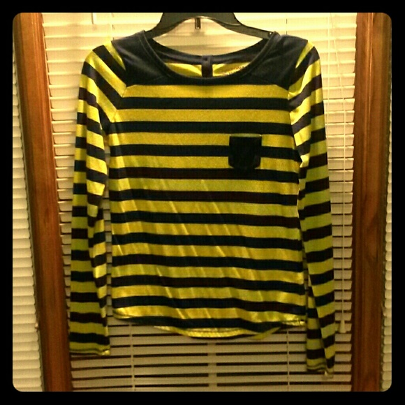 Arizona Jean Company Long Sleeved Shirt