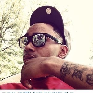 Meet your Posher, Derrick