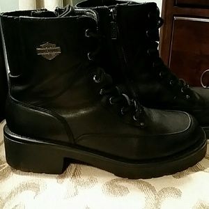 Ladies Harley Davidson riding boots