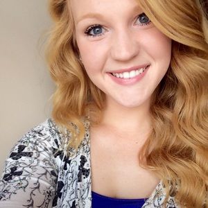 Meet your Posher, Stephanie