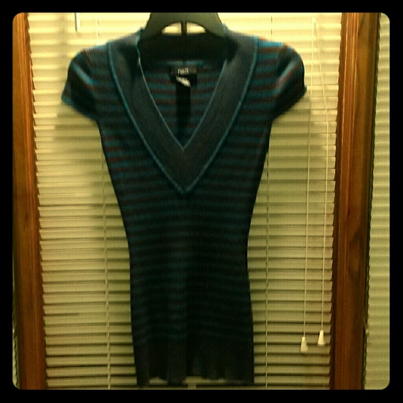Rue 21 Short Sleeved Shirt
