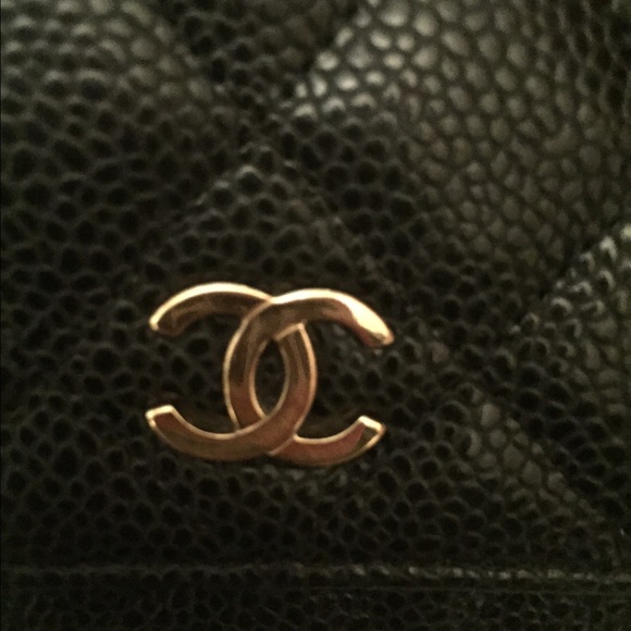 * SOLD* Chanel wallet on chin - Picture 3 of 4
