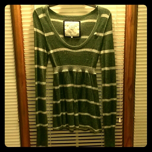 Abercrombie & Fitch Sweater
