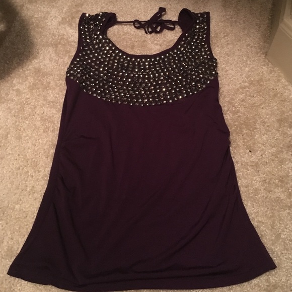 Women dark purple top with sequins