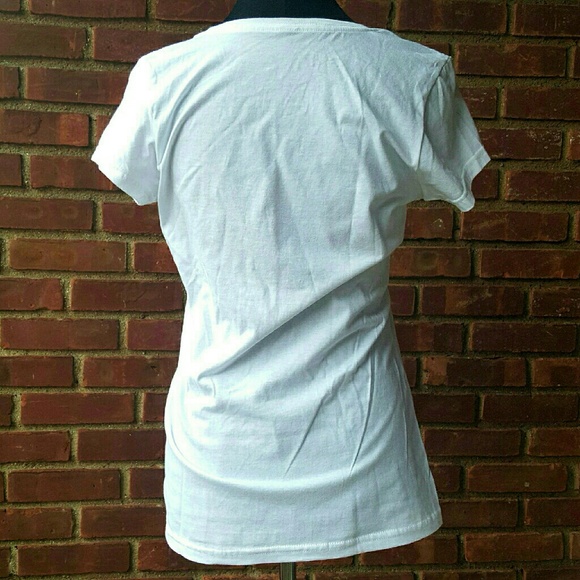 🚨CLOSET CLEAR OUT🚨sequins tee - Picture 3 of 4