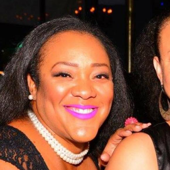 Meet your Posher, Naima