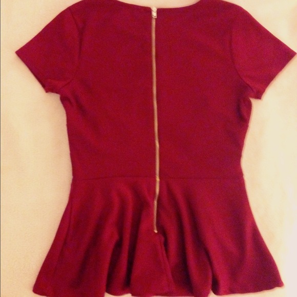 Top - Picture 2 of 2