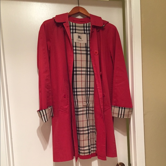 Authentic Burberry Trench Coat w/hood, SM