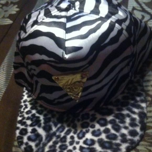 Hats/caps - Picture 2 of 4