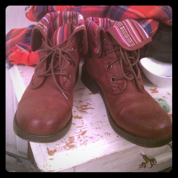 Brown Boots Lace up