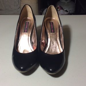 Material girl pumps