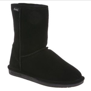 Bearpaw boots size 8