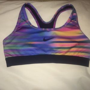 Nike sports bra (WILL TRADE)