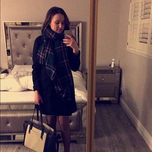 Meet your Posher, Daniela