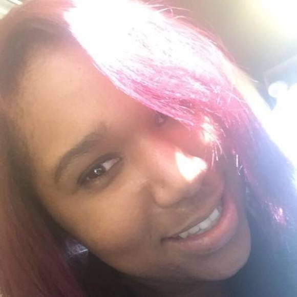 Meet your Posher, Hollie