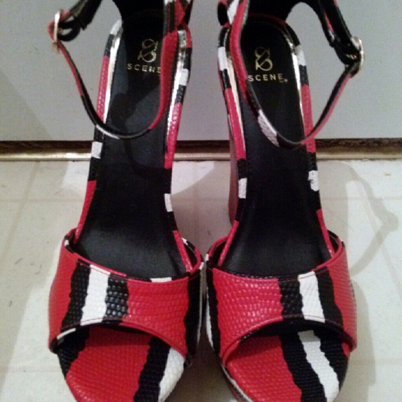 Statement wedges - Picture 2 of 3