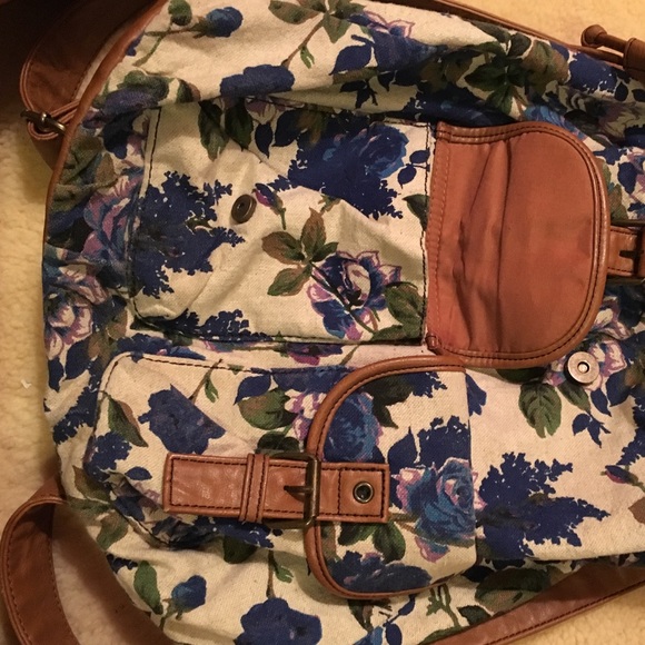 Floral backpack - Picture 2 of 4