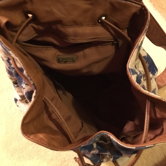 Floral backpack - Picture 3 of 4