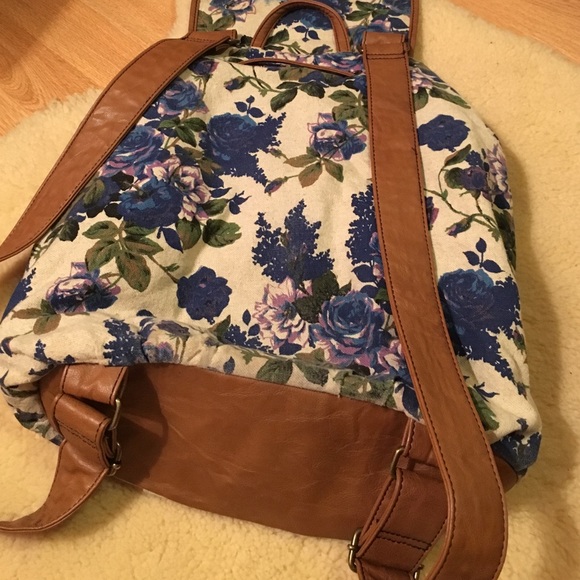 Floral backpack - Picture 4 of 4