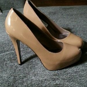 Steve Madden Deejay Platform Heels