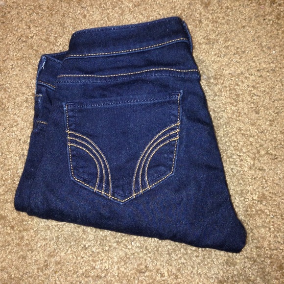 Dark wash skinny jeans