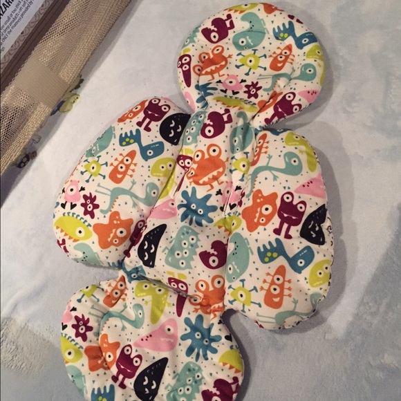 Mamaroo Infant Insert