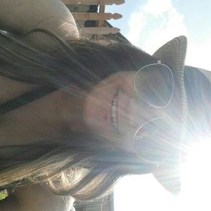 Meet your Posher, Kelsey