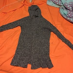 Women's fall sweater size:S only wore it twice