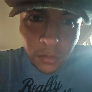 Meet your Posher, Dennis