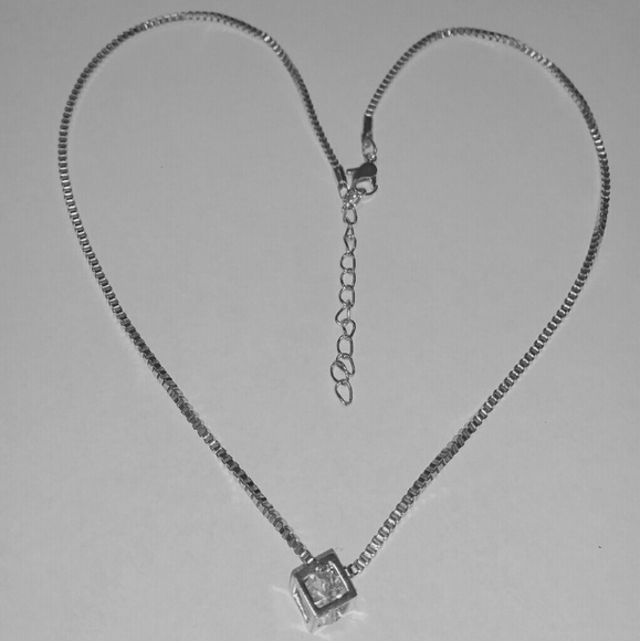 💖Delicate Crystal Cube - Picture 2 of 2