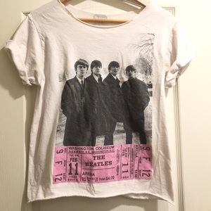 Vintage looking Beatles Shirt!