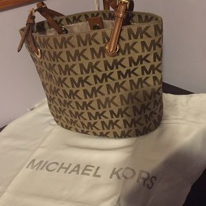 MK brown tote handbag!