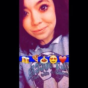 Meet your Posher, Caitlin