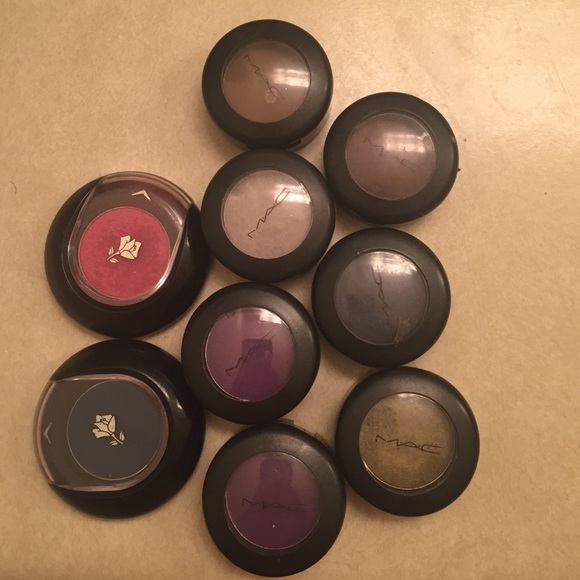 MAC and Lancôme eye shadows!! PRICE NEGOTIABLE