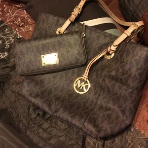Original Michael Kors purse & wallet