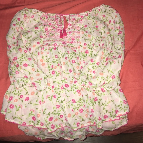 Abercrombie peasant top