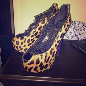 London trash heels size 10.