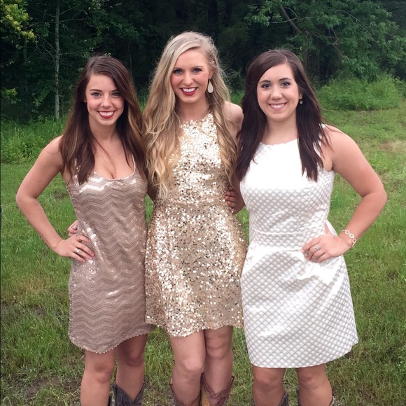 Gold sequin dress - Picture 4 of 4