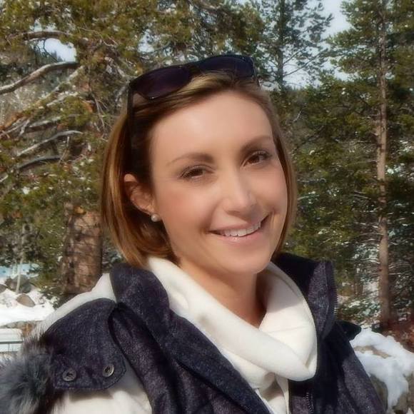 Meet your Posher, Laura - Picture 1 of 1