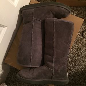 Ugg boots size 9