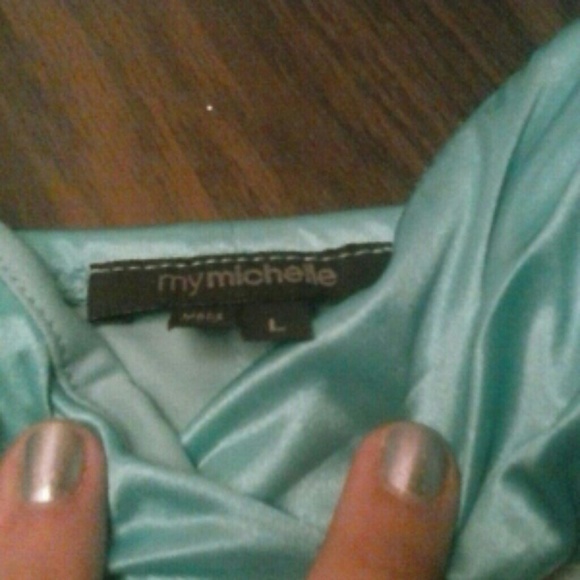 Dress - Picture 3 of 4