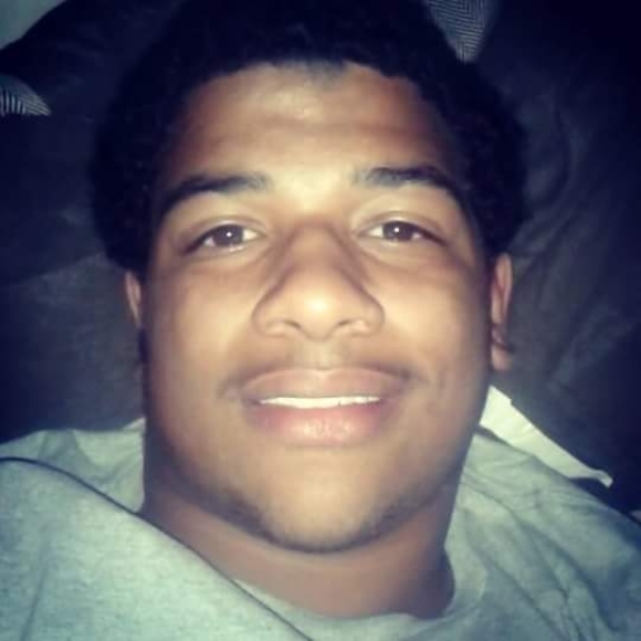 Meet your Posher, Kendall - Picture 1 of 1