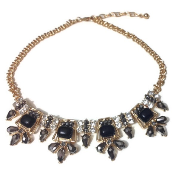 ‼️SOLD‼️ Black and Gold Necklace - Picture 3 of 4