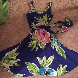 Aeropostale floral dress, great for spring/summer
