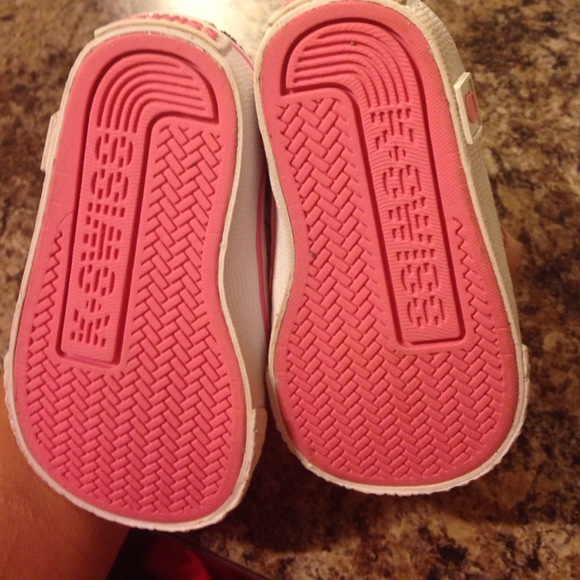 Shoes - Picture 3 of 4