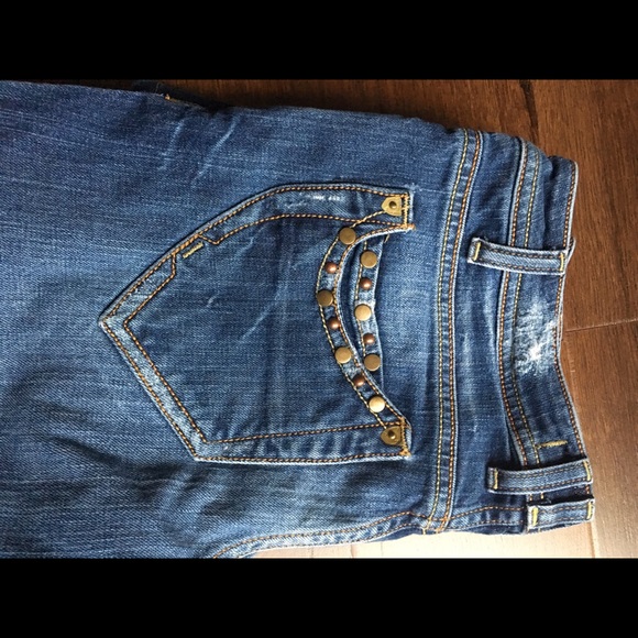 J & company Jean