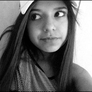 Meet your Posher, Tania