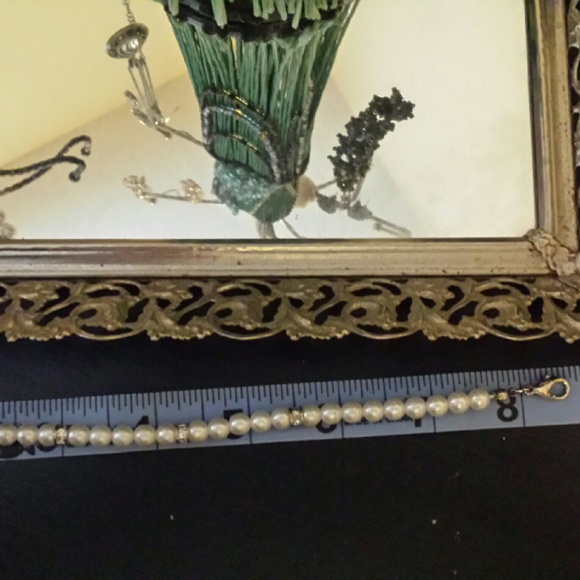 Pearl & Rhinestone Bracelet - Picture 2 of 3